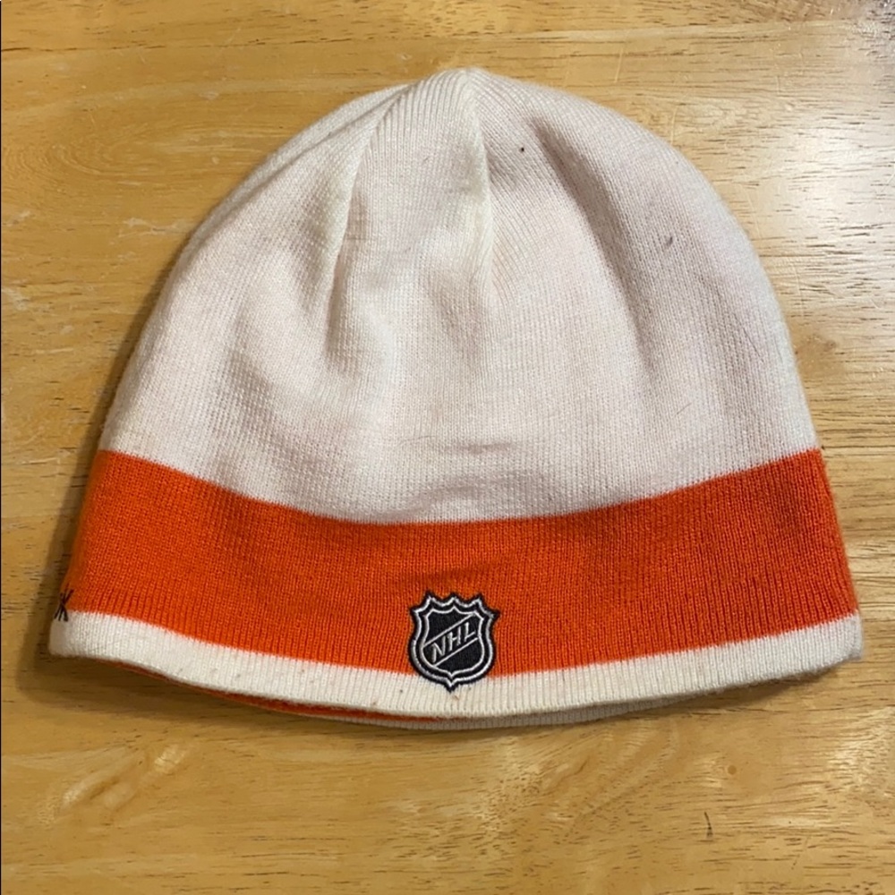 Philadelphia Flyers winter classic beanie - Picture 2 of 4